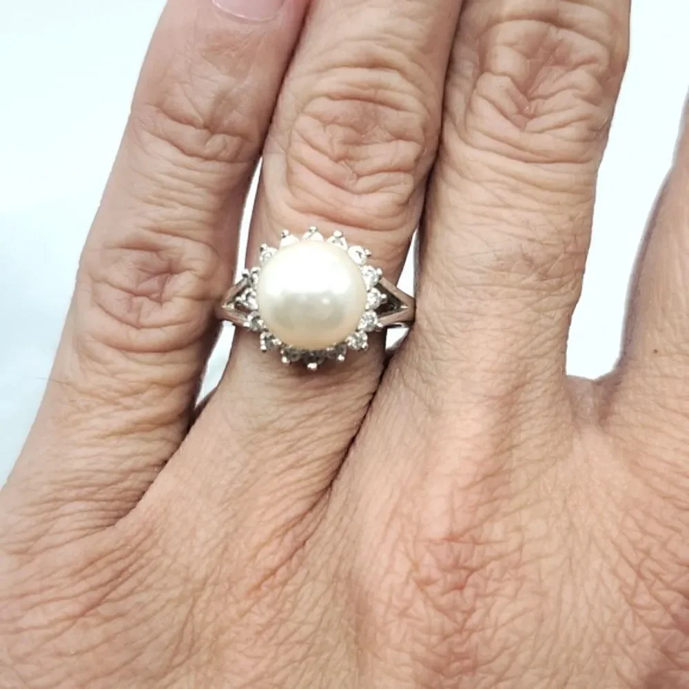 Vintage 1970s pearl